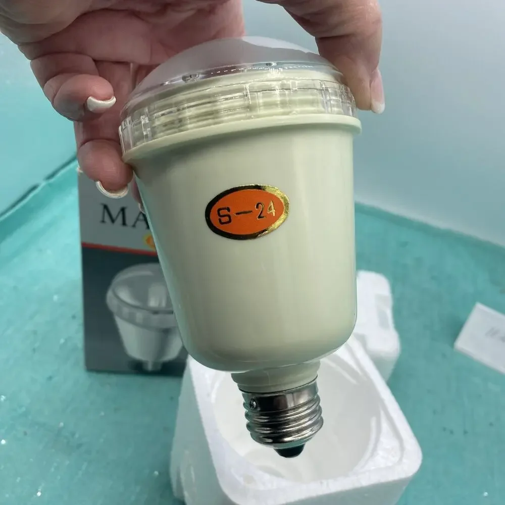 Maxon S-24 AC Slave Flash Light Bulb See Pictures For All Information